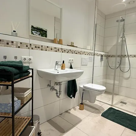 Modern & Spacious Carhandling Campus -naehe Therme Erding -messe Muenchen -arena -free Parking -netflix -w-lan Neufinsing