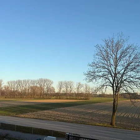 Modern & Spacious Carhandling Campus -naehe Therme Erding -messe Muenchen -arena -free Parking -netflix -w-lan Neufinsing