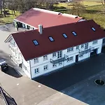 Modern & Spacious Carhandling Campus -naehe Therme Erding -messe Muenchen -arena -free Parking -netflix -w-lan Apartman Neufinsing