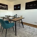 Modern & Spacious Carhandling Campus -naehe Therme Erding -messe Muenchen -arena -free Parking -netflix -w-lan