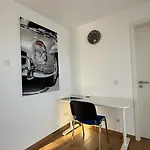 Modern & Spacious Carhandling Campus -naehe Therme Erding -messe Muenchen -arena -free Parking -netflix -w-lan * Neufinsing