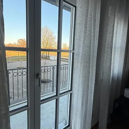 Modern & Spacious Carhandling Campus -naehe Therme Erding -messe Muenchen -arena -free Parking -netflix -w-lan Daire Neufinsing