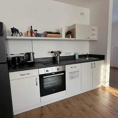 Modern & Spacious Carhandling Campus -naehe Therme Erding -messe Muenchen -arena -free Parking -netflix -w-lan Daire Neufinsing