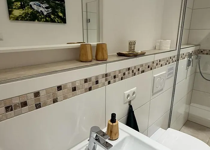 Modern & Spacious Carhandling Campus -naehe Therme Erding -messe Muenchen -arena -free Parking -netflix -w-lan Daire Neufinsing