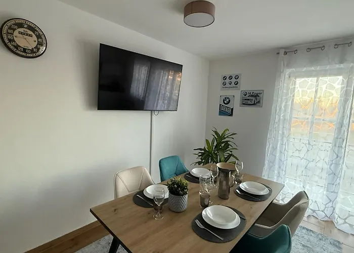 Апартаменты Modern & Spacious Carhandling Campus -naehe Therme Erding -messe Muenchen -arena -free Parking -netflix -w-lan *