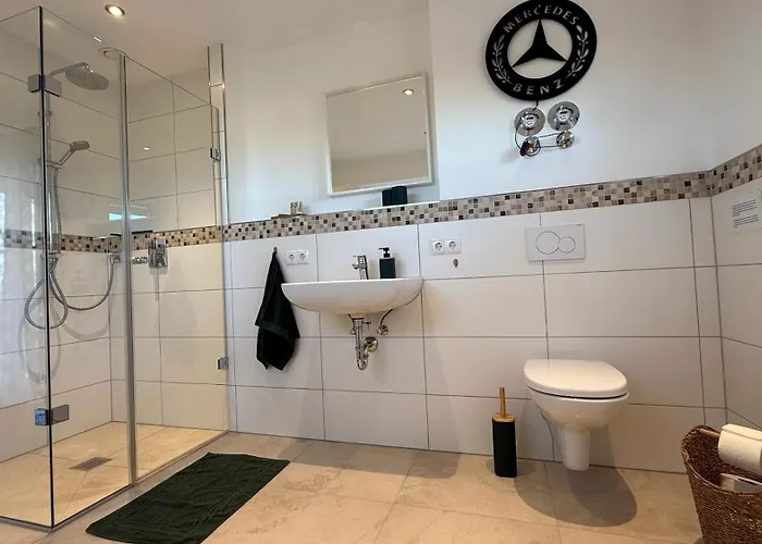 Modern & Spacious Carhandling Campus -naehe Therme Erding -messe Muenchen -arena -free Parking -netflix -w-lan Апартаменты